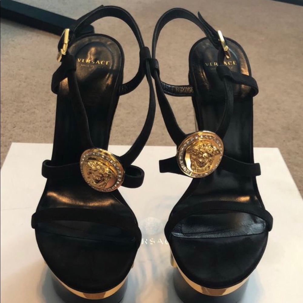Size 7 Versace heels